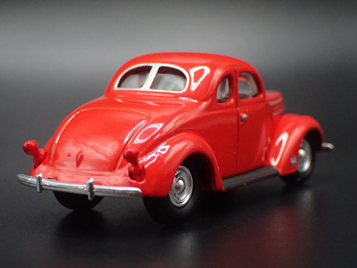 1937 37 FORD COUPE RED 1:64 SCALE LIMITED COLLECTIBLE DIORAMA DIECAST MODEL CAR