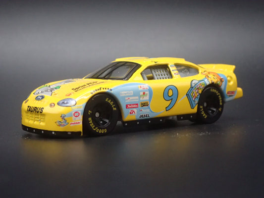1999 99 FORD TAURUS 9 JERRY NADEAU NASCAR 1/64 SCALE DIECAST MODEL CAR