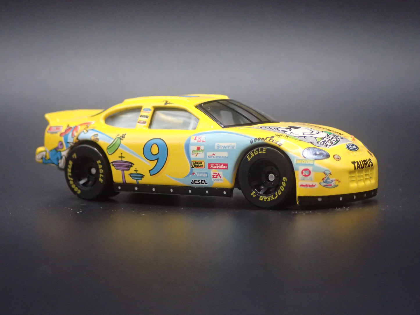 1999 99 FORD TAURUS 9 JERRY NADEAU NASCAR 1/64 SCALE DIECAST MODEL CAR