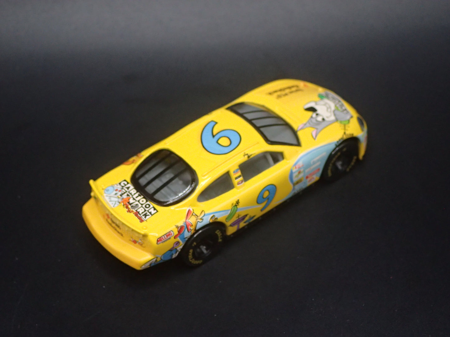 1999 99 FORD TAURUS 9 JERRY NADEAU NASCAR 1/64 SCALE DIECAST MODEL CAR