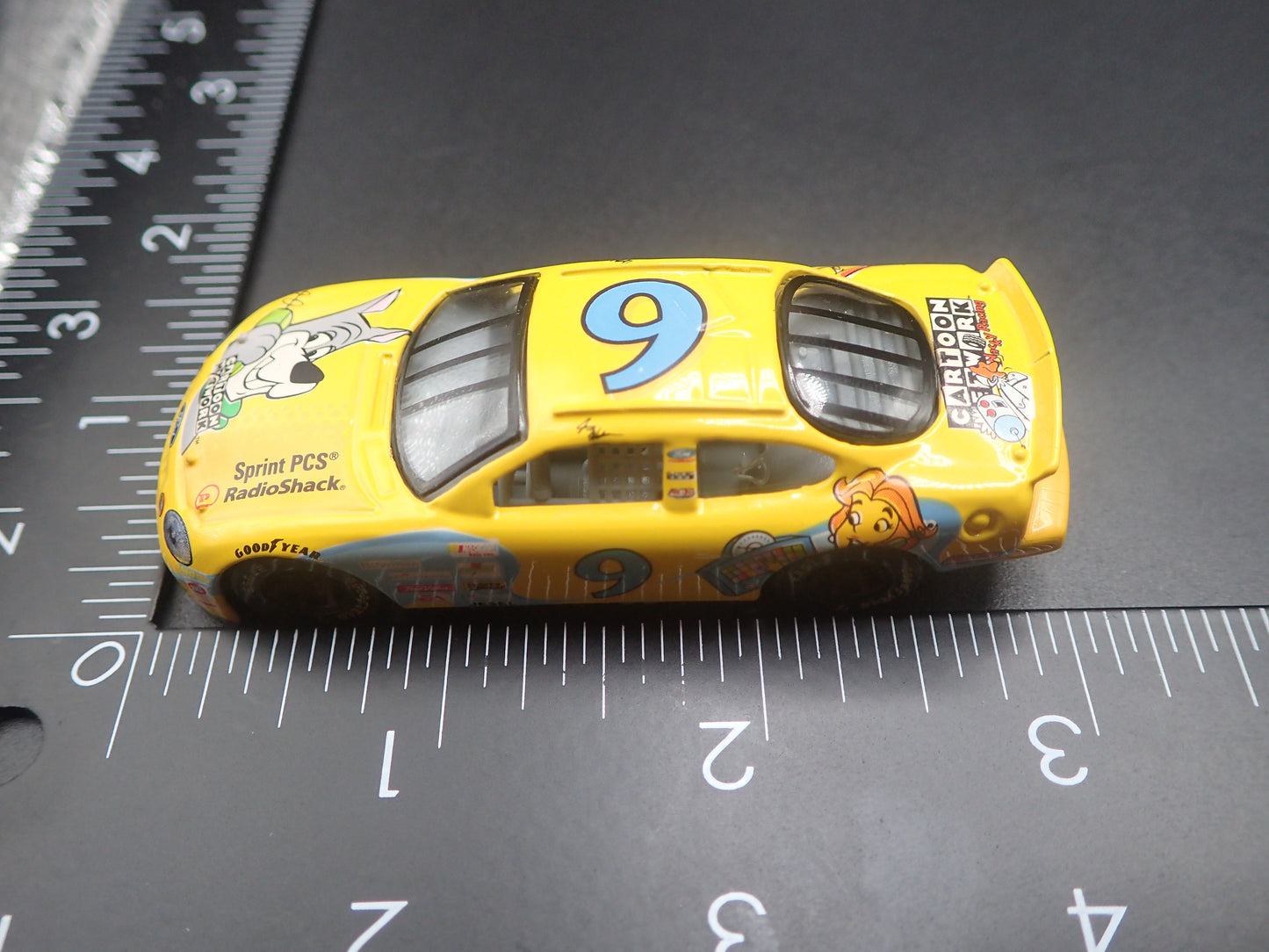 1999 99 FORD TAURUS 9 JERRY NADEAU NASCAR 1/64 SCALE DIECAST MODEL CAR