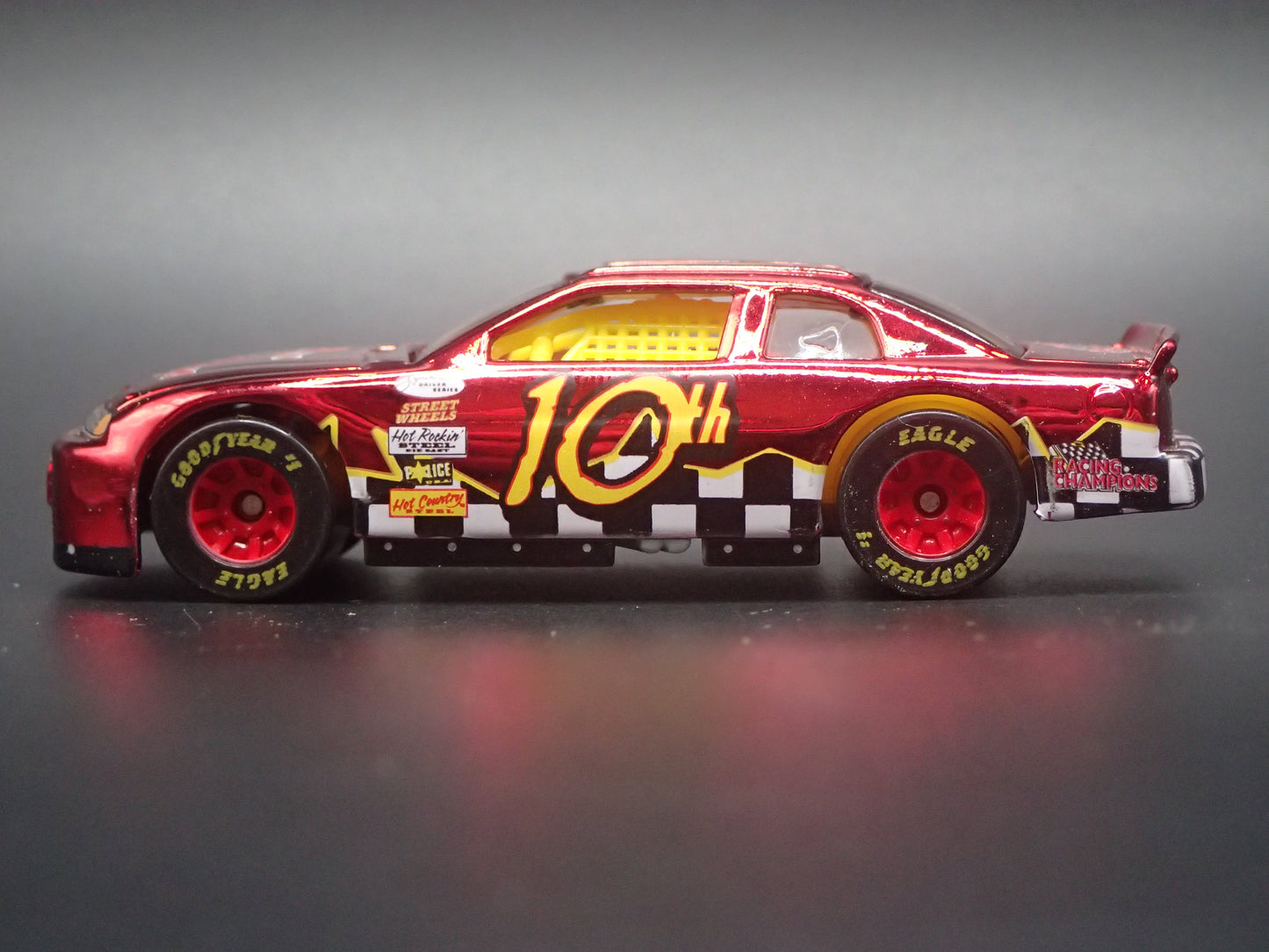 1999 99 FORD TAURUS 10TH ANV CHROME NASCAR 1/64 SCALE DIECAST MODEL CAR