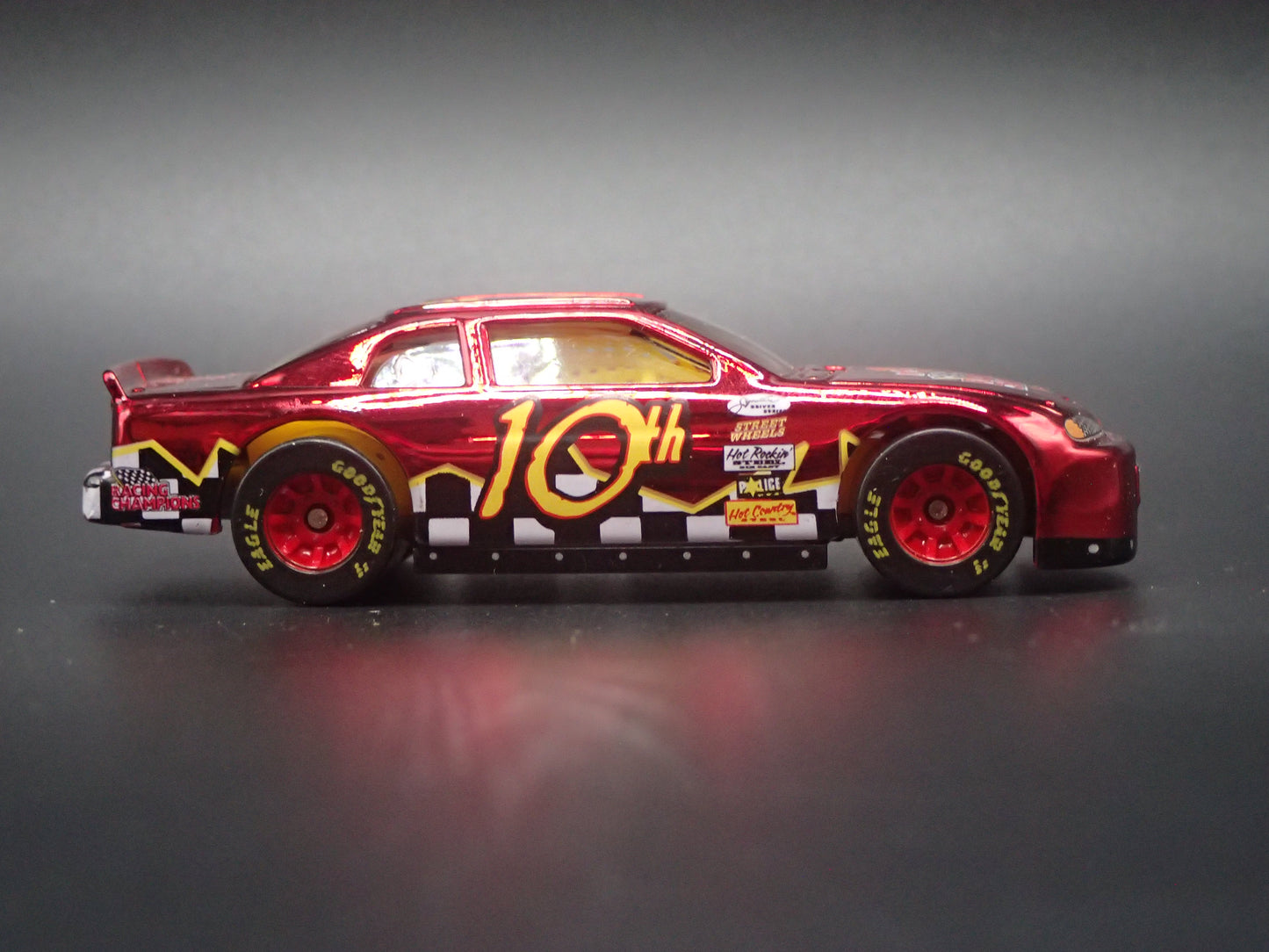 1999 99 FORD TAURUS 10TH ANV CHROME NASCAR 1/64 SCALE DIECAST MODEL CAR