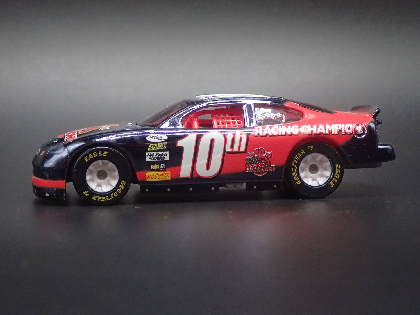 1999 99 FORD TAURUS 10TH ANV CHROME NASCAR 1/64 SCALE DIECAST MODEL CAR