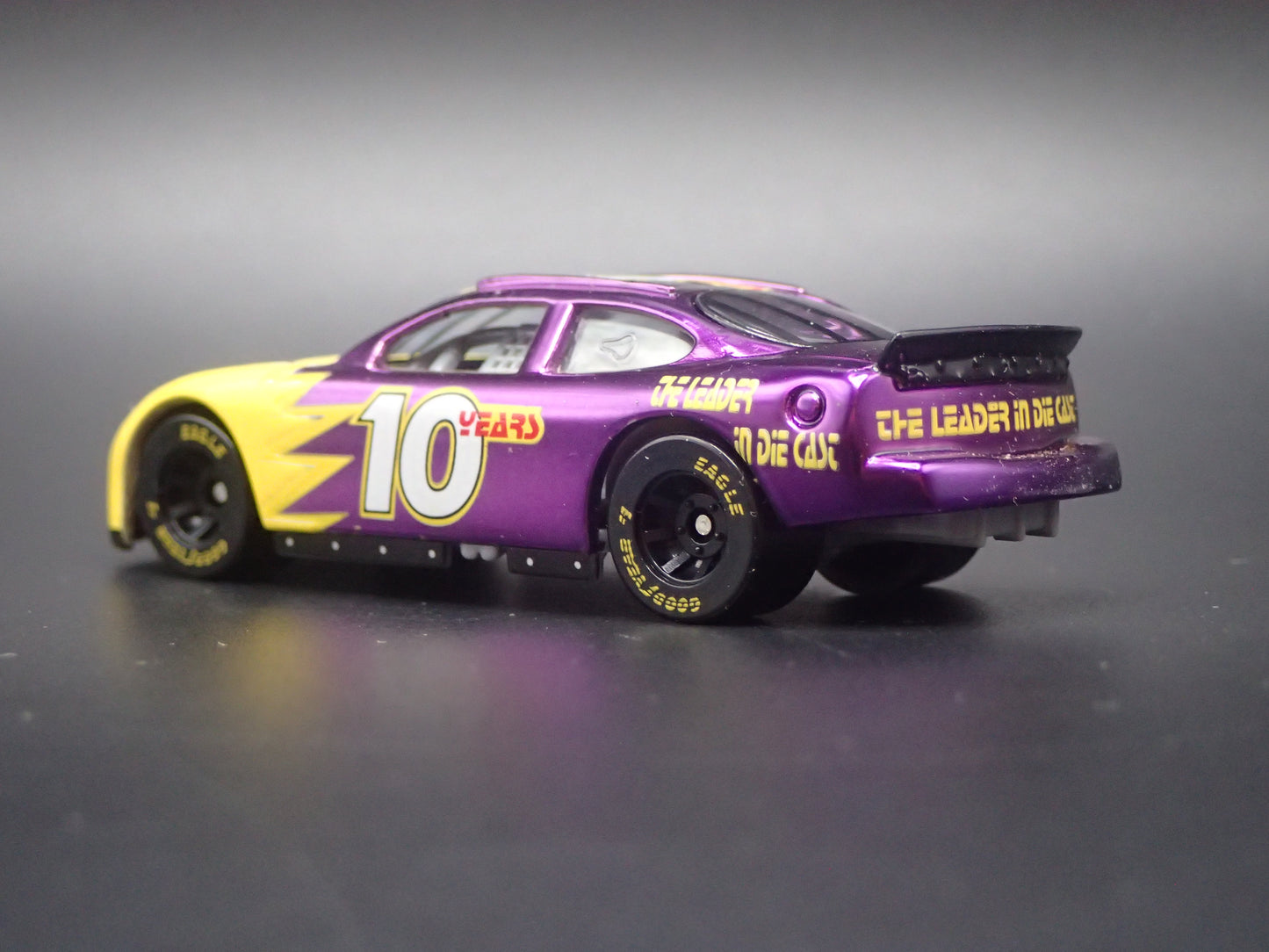 1999 99 FORD TAURUS 10TH ANV CHROME NASCAR 1/64 SCALE DIECAST MODEL CAR