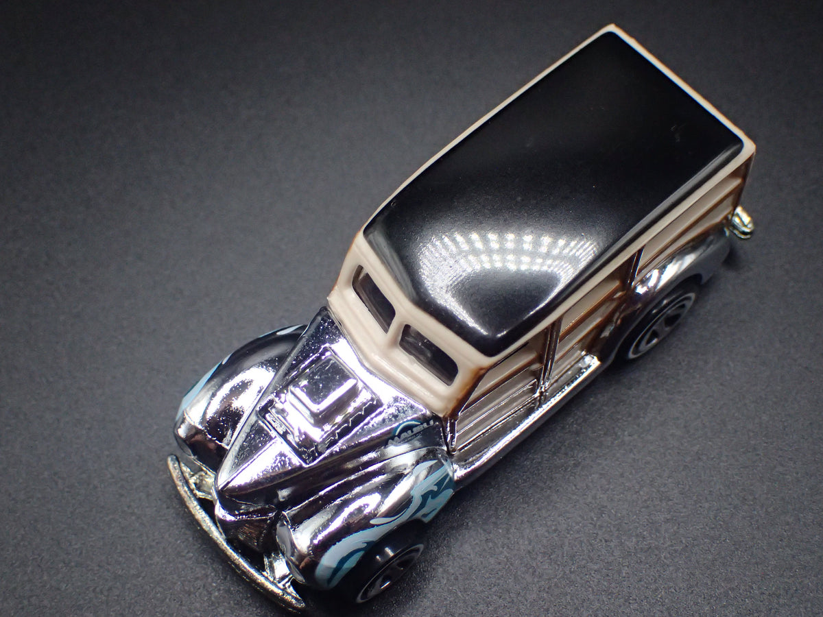 1940 40 FORD WOODIE WOODY STATION WAGON SILVER 1:64 SCALE DIORAMA DIECAST MODEL CAR