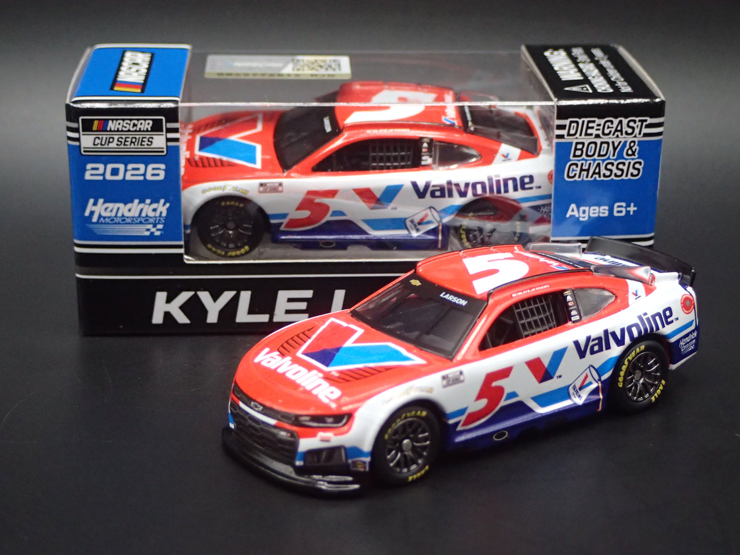 2026 26 CHEVROLET 5 KYLE LARSON VALVOLINE NASCAR 1:64 SCALE DIECAST MODEL CAR