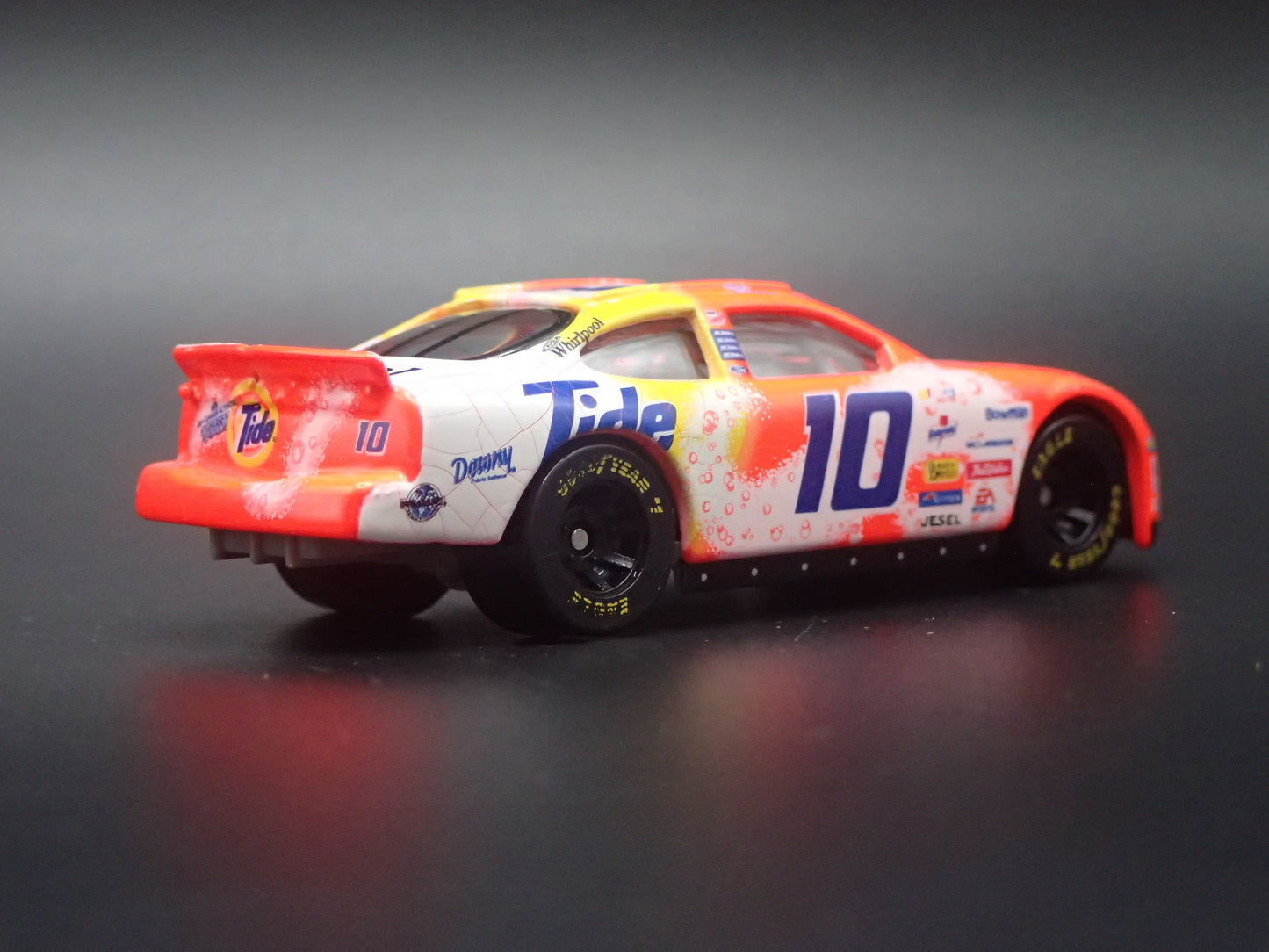 1999 99 FORD TAURUS 10 RICKY RUDD WEATHERED PAINT NASCAR 1/64 SCALE DIECAST MODEL CAR