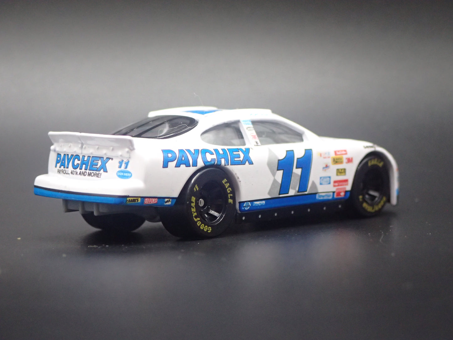 1999 99 FORD TAURUS 11 BRETT BODINE NASCAR 1/64 SCALE DIECAST MODEL CAR