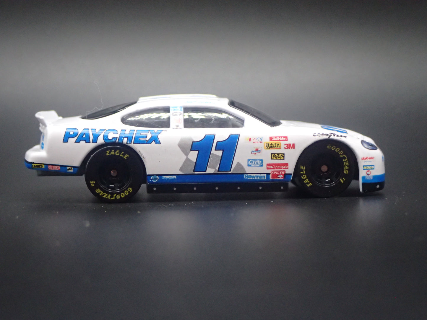1999 99 FORD TAURUS 11 BRETT BODINE NASCAR 1/64 SCALE DIECAST MODEL CAR