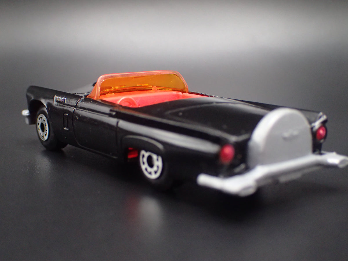 1957 57 FORD THUNDERBIRD TBIRD CONVERTIBLE 1:64 SCALE DIORAMA DIECAST MODEL CAR