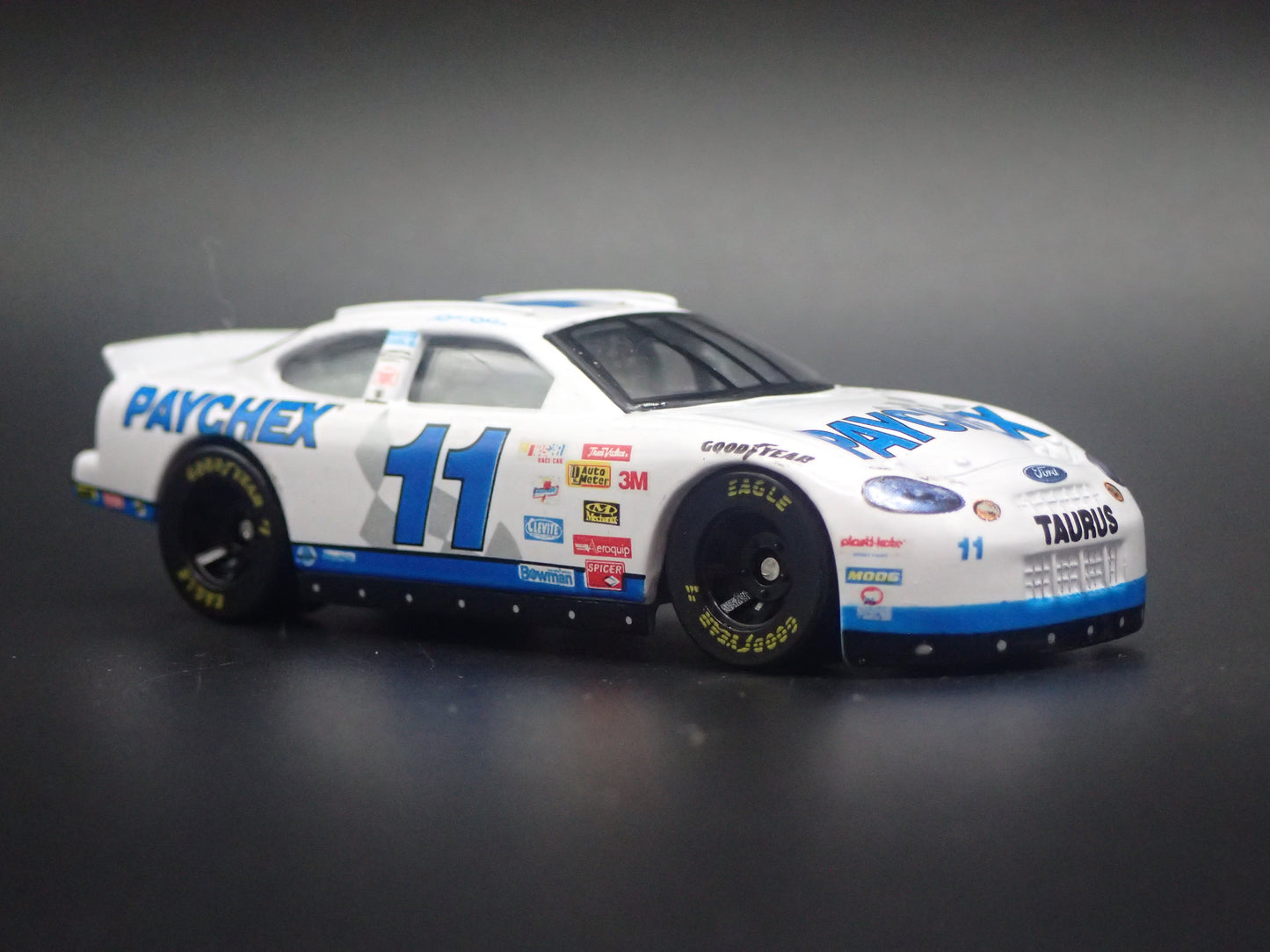 1999 99 FORD TAURUS 11 BRETT BODINE NASCAR 1/64 SCALE DIECAST MODEL CAR