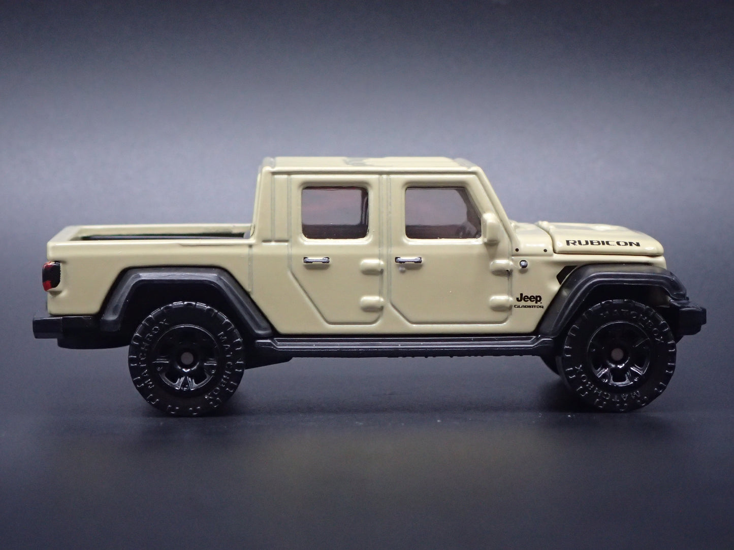 2020-2026 JEEP GLADIATOR PICKUP TRUCK JT 1:64 SCALE DIORAMA DIECAST MODEL CAR