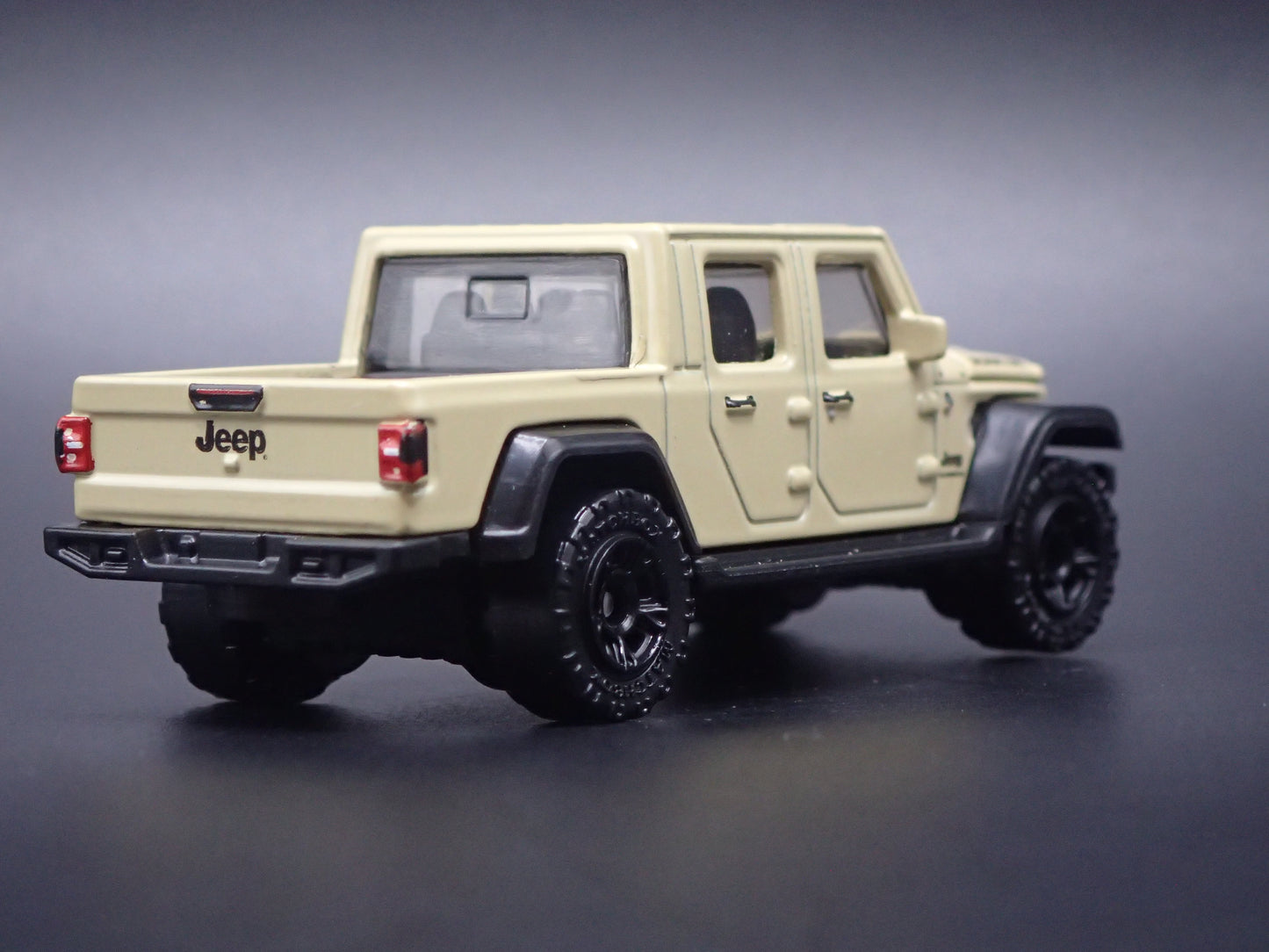2020-2026 JEEP GLADIATOR PICKUP TRUCK JT 1:64 SCALE DIORAMA DIECAST MODEL CAR