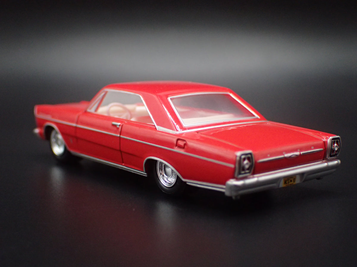 1965 65 FORD GALAXIE 500 RED 1/64 SCALE COLLECTIBLE DIORAMA DIECAST MODEL CAR