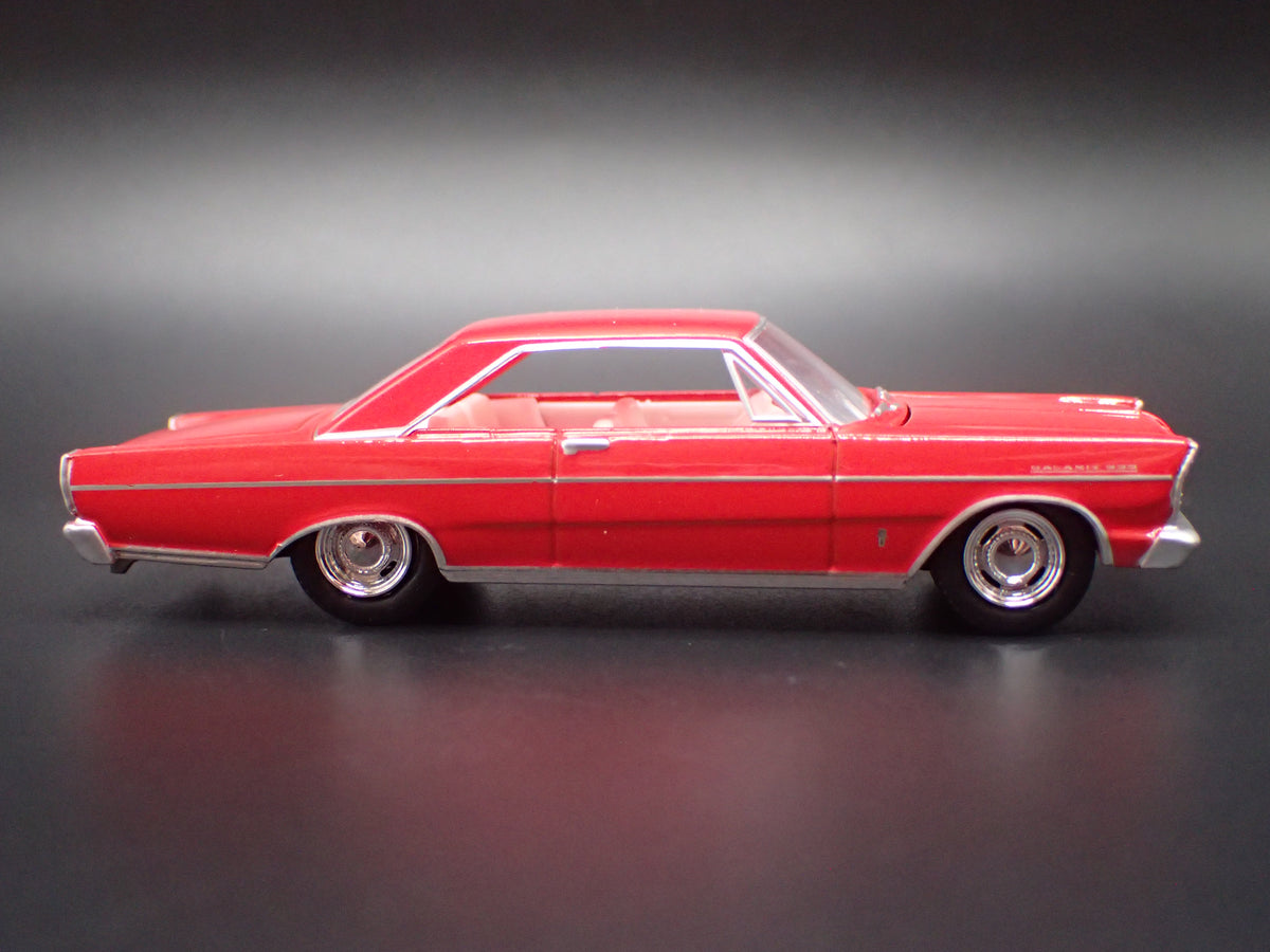 1965 65 FORD GALAXIE 500 RED 1/64 SCALE COLLECTIBLE DIORAMA DIECAST MODEL CAR