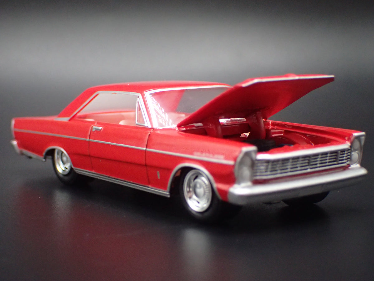 1965 65 FORD GALAXIE 500 RED 1/64 SCALE COLLECTIBLE DIORAMA DIECAST MODEL CAR
