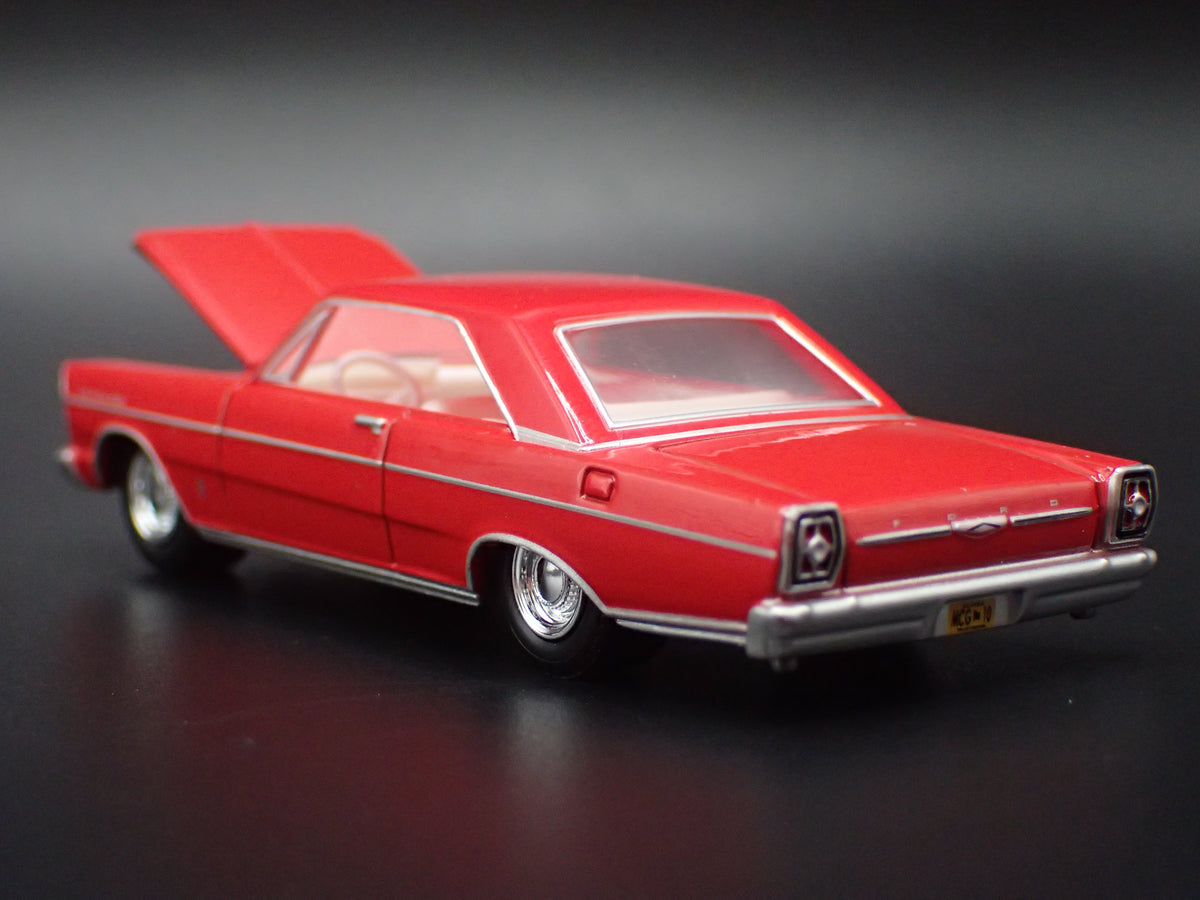 1965 65 FORD GALAXIE 500 RED 1/64 SCALE COLLECTIBLE DIORAMA DIECAST MODEL CAR