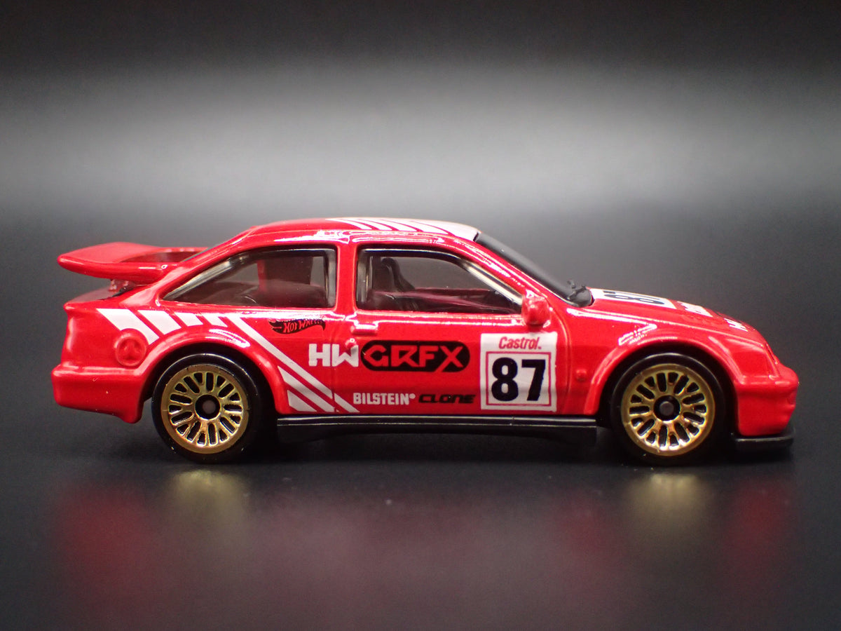 1987 87 FORD ESCORT COSWORTH 1:64 SCALE COLLECTIBLE DIORAMA DIECAST MODEL CAR