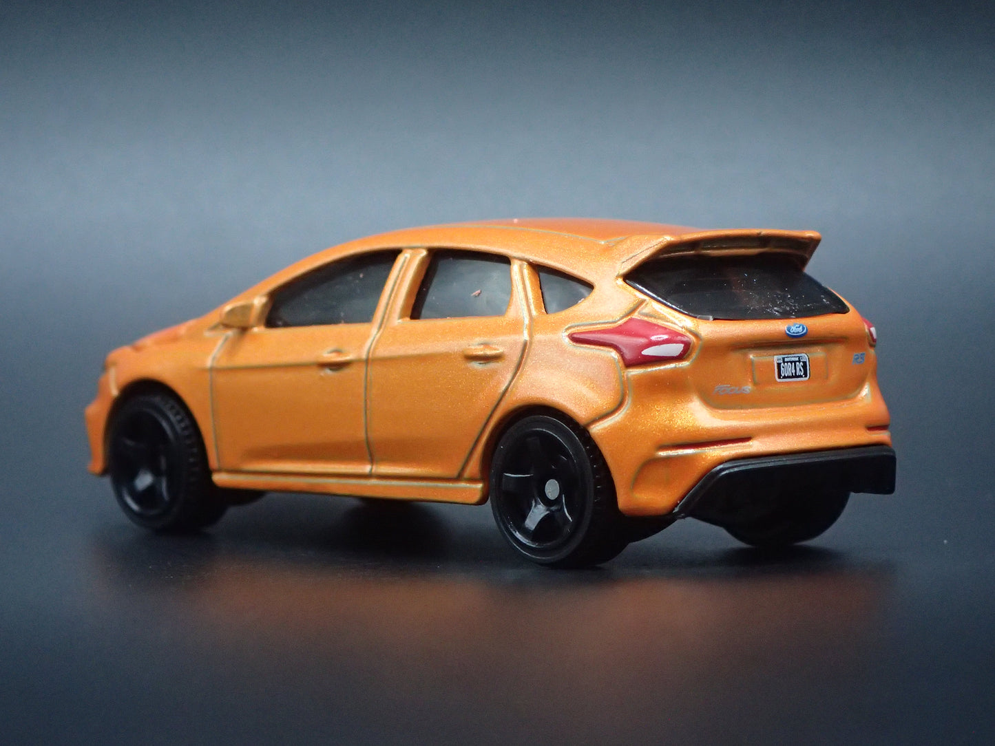 2011-2018 FORD FOCUS RS ORANGE 1:64 SCALE COLLECTIBLE DIORAMA DIECAST MODEL CAR