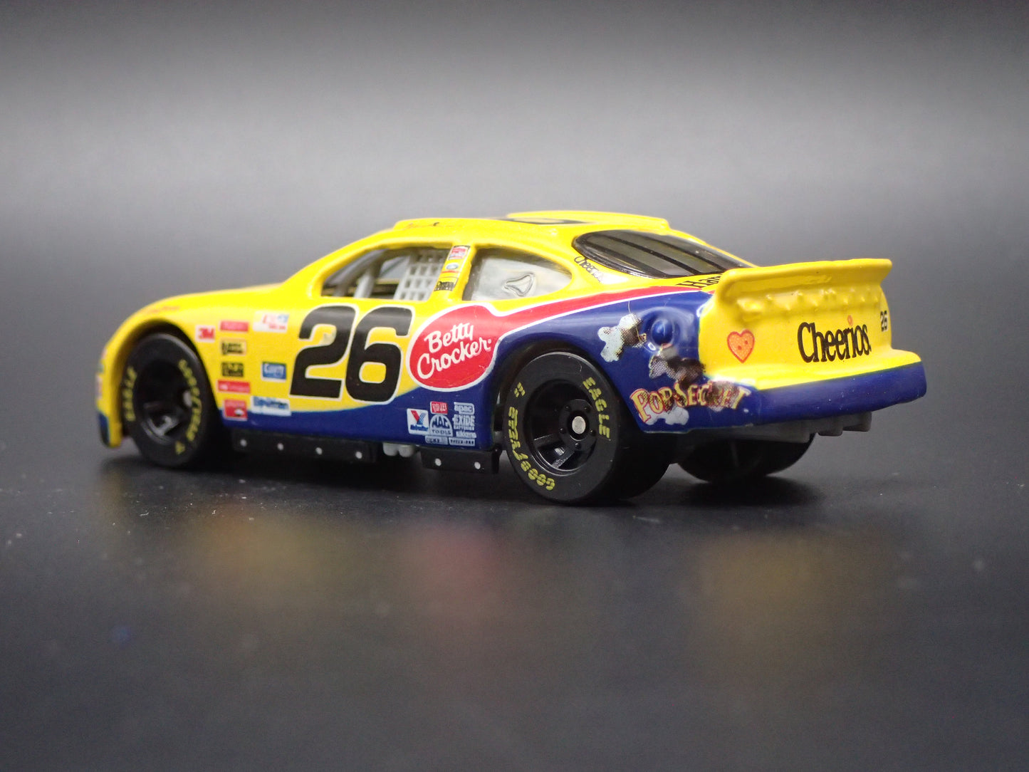 1999 99 FORD TAURUS 26 JOHNNY BENSON JR NASCAR 1/64 SCALE DIECAST CAR