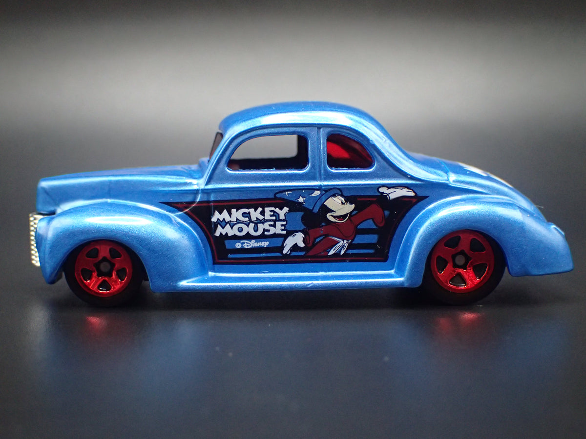 1940 40 FORD COUPE HOT ROD MICKEY MOUSE 1:64 SCALE COLLECTIBLE DIECAST MODEL CAR