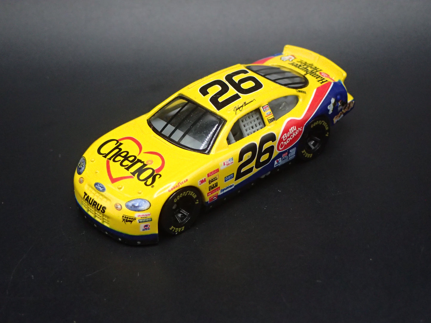 1999 99 FORD TAURUS 26 JOHNNY BENSON JR NASCAR 1/64 SCALE DIECAST CAR