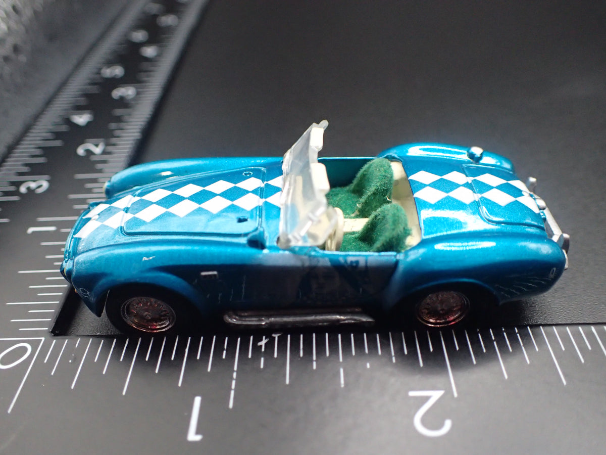 1965 65 SHELBY COBRA 427 S/C 1:64 SCALE COLLECTIBLE DIORAMA DIECAST MODEL CAR