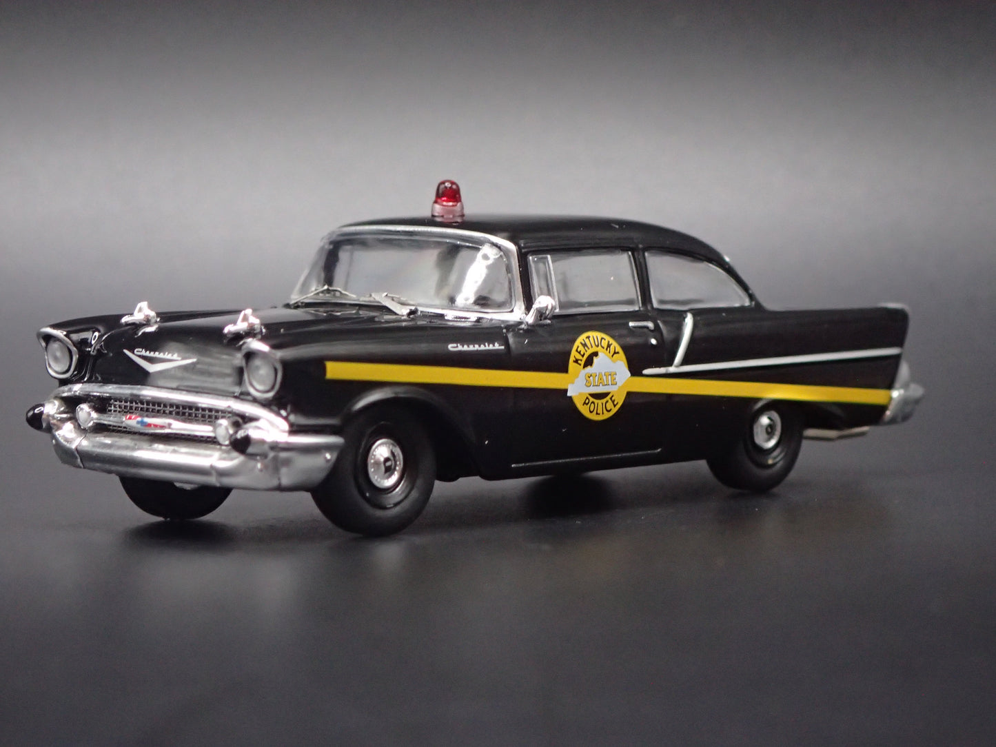 1957 57 CHEVY CHEVROLET 150 KENTUCKY STATE POLICE 1:64 SCALE DIECAST MODEL CAR