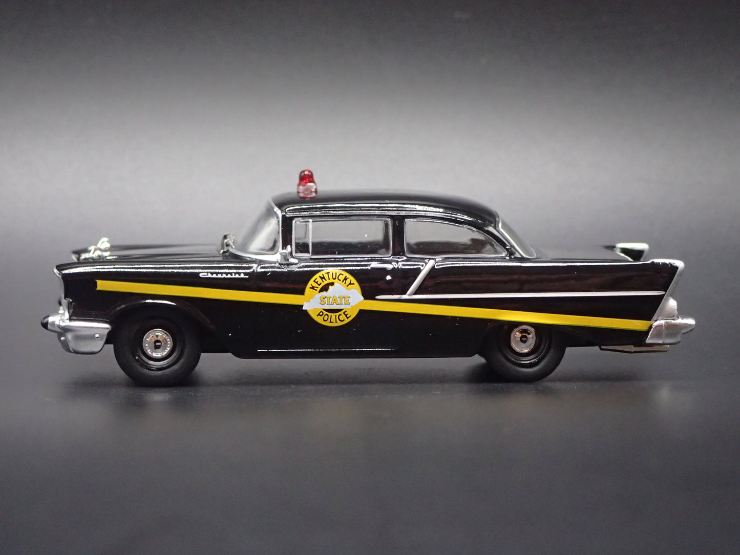 1957 57 CHEVY CHEVROLET 150 KENTUCKY STATE POLICE 1:64 SCALE DIECAST MODEL CAR
