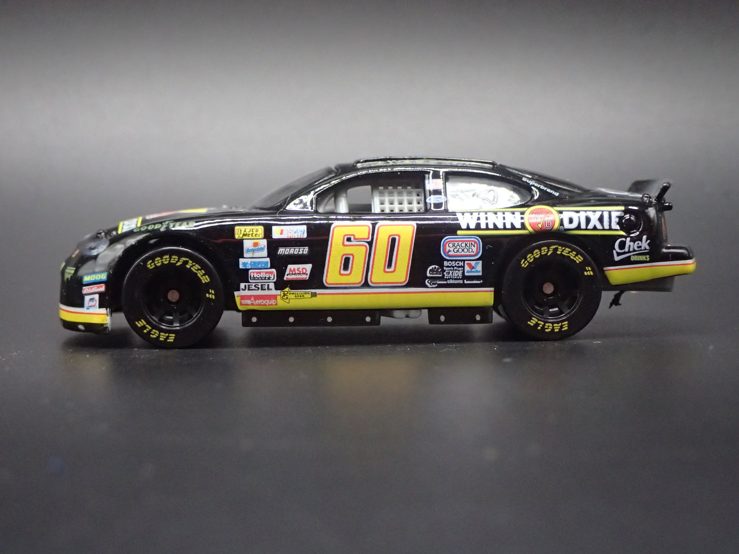 1999 99 FORD TAURUS 60 MARK MARTIN NASCAR 1/64 SCALE DIECAST MODEL CAR