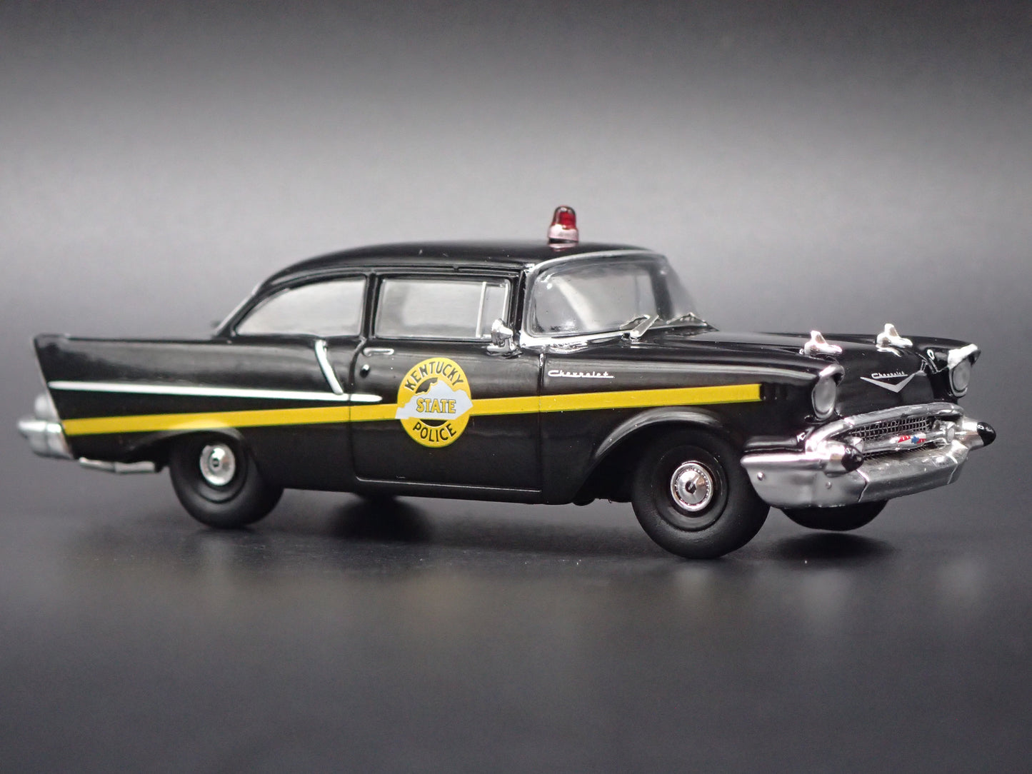 1957 57 CHEVY CHEVROLET 150 KENTUCKY STATE POLICE 1:64 SCALE DIECAST MODEL CAR