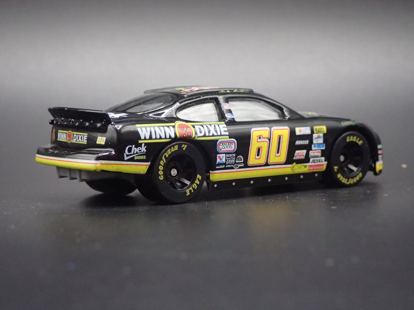 1999 99 FORD TAURUS 60 MARK MARTIN NASCAR 1/64 SCALE DIECAST MODEL CAR