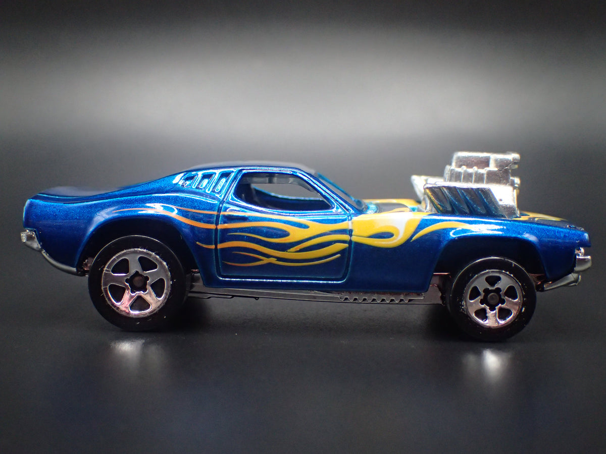 ROGER DODGER DIXIE CHALLENGER 1/64 SCALE COLLECTIBLE DIORAMA DIECAST MODEL CAR