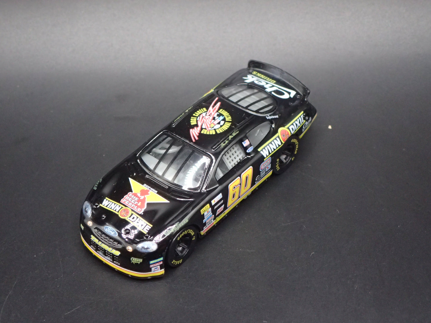 1999 99 FORD TAURUS 60 MARK MARTIN NASCAR 1/64 SCALE DIECAST MODEL CAR
