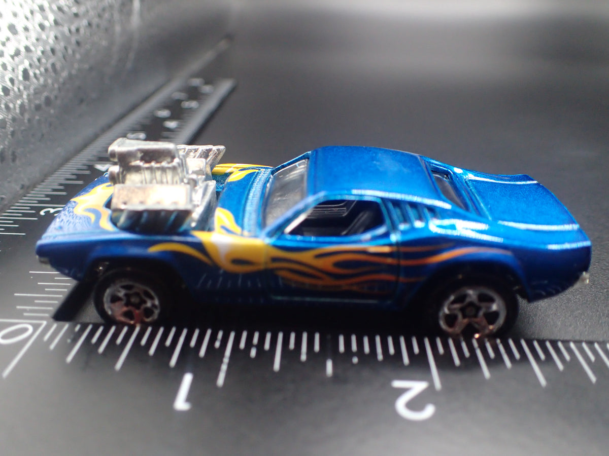 ROGER DODGER DIXIE CHALLENGER 1/64 SCALE COLLECTIBLE DIORAMA DIECAST MODEL CAR