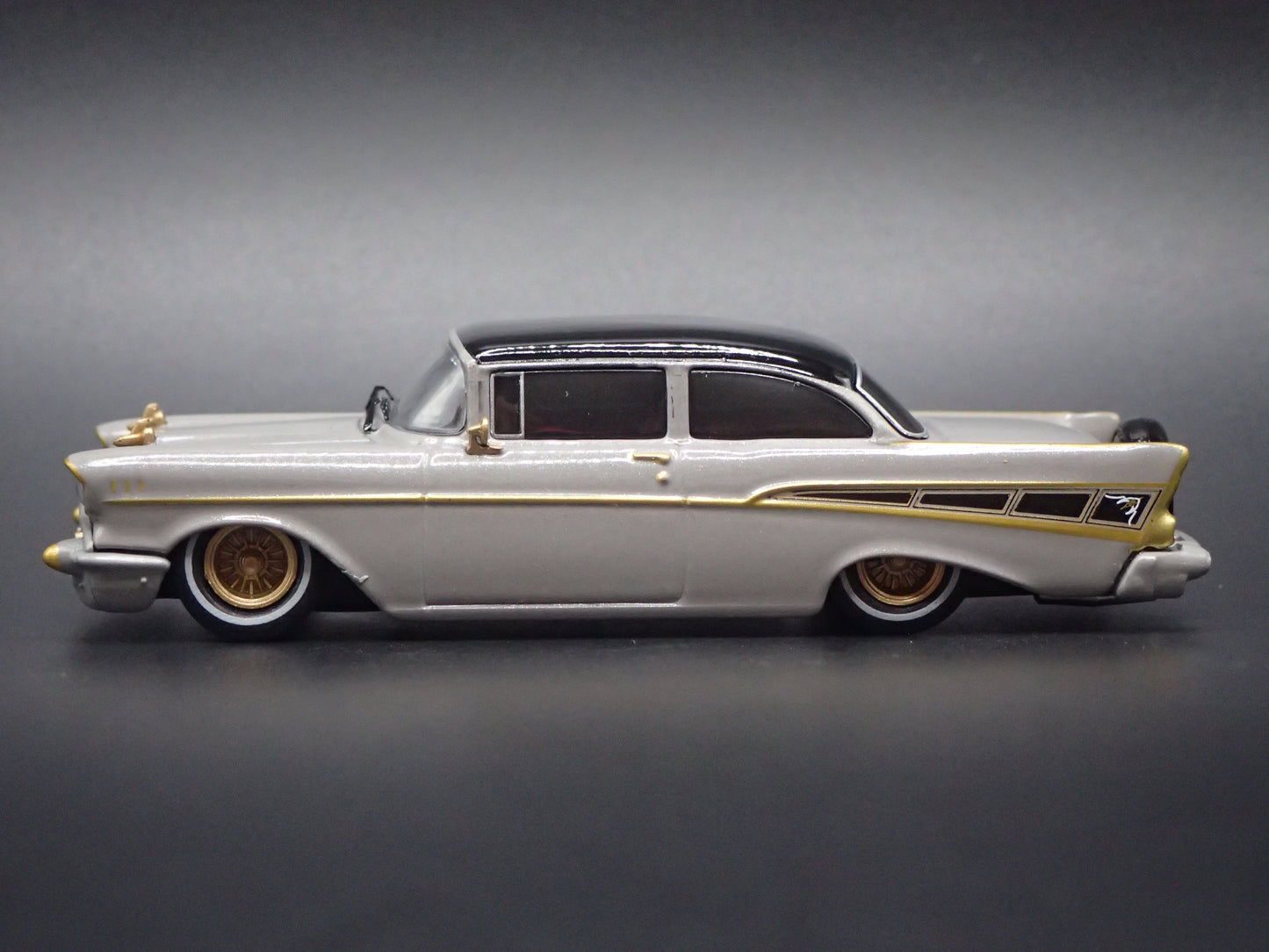 1957 57 CHEVY CHEVROLET BEL AIR LOWRIDER GRAY 1:64 SCALE DIECAST MODEL CAR