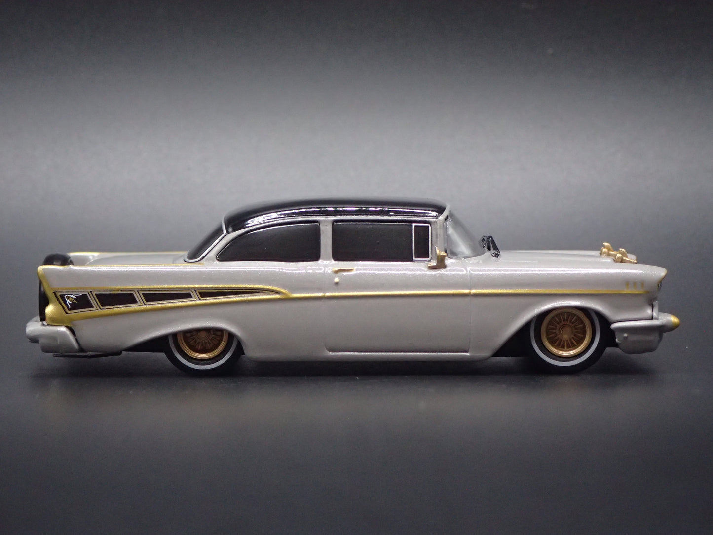1957 57 CHEVY CHEVROLET BEL AIR LOWRIDER GRAY 1:64 SCALE DIECAST MODEL CAR