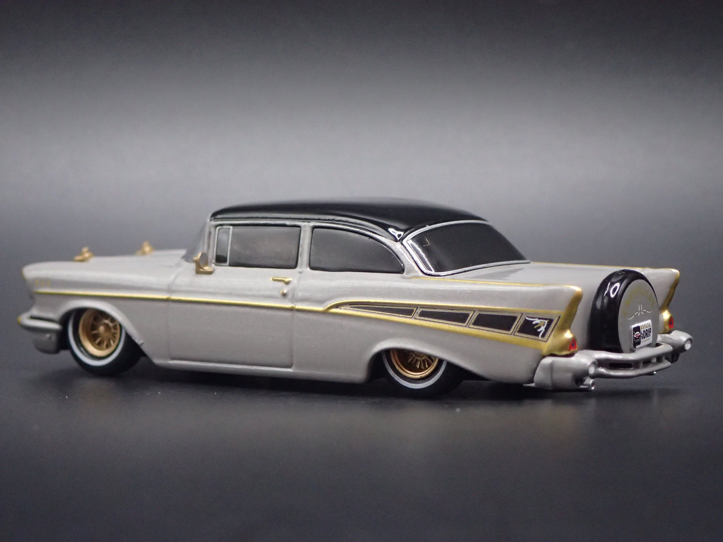 1957 57 CHEVY CHEVROLET BEL AIR LOWRIDER GRAY 1:64 SCALE DIECAST MODEL CAR