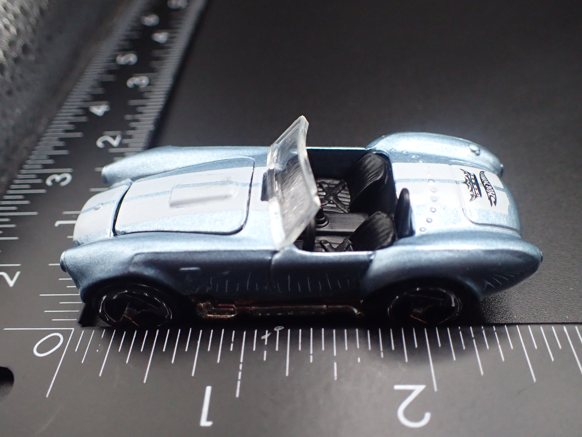 1965 65 SHELBY COBRA 427 S/C BLUE 1:64 SCALE COLLECTIBLE DIECAST MODEL CAR