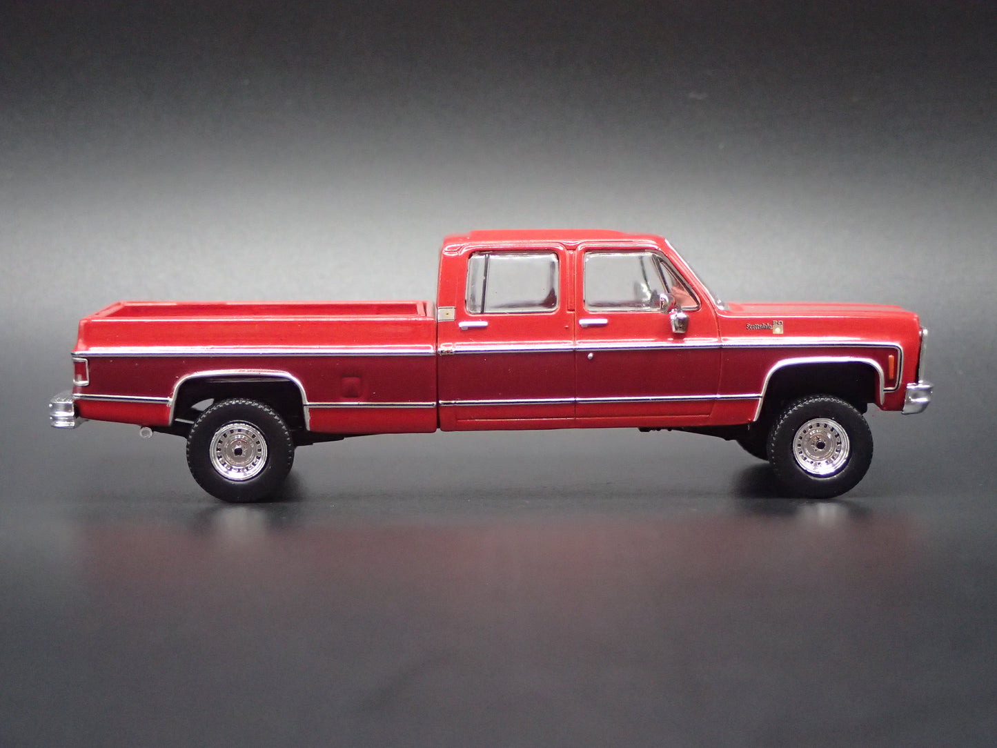 1979 CHEVY CHEVROLET K20 SCOTTSDALE PICKUP TRUCK 1/64 SCALE DIECAST MODEL CAR