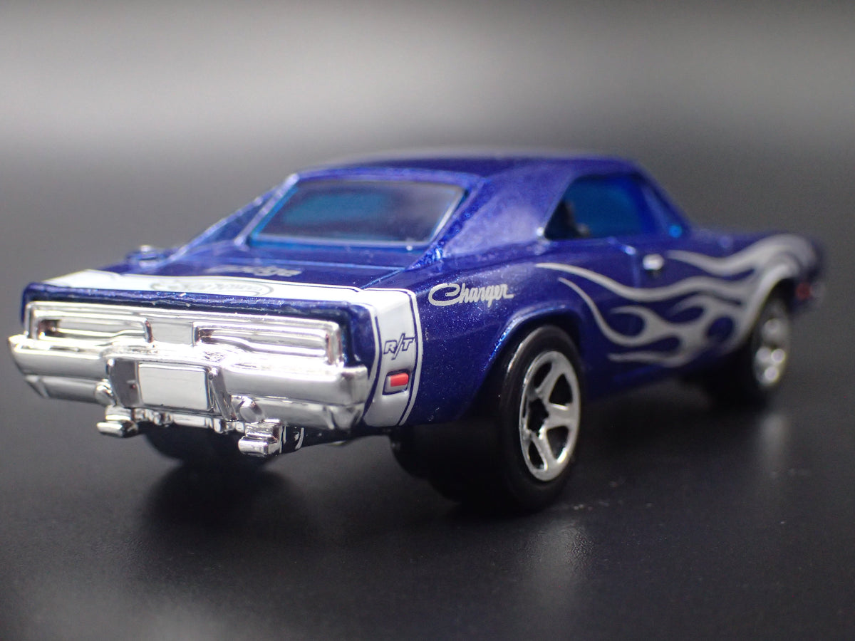 1969 69 DODGE CHARGER 500 BLUE 1:64 SCALE COLLECTIBLE DIORAMA DIECAST MODEL CAR