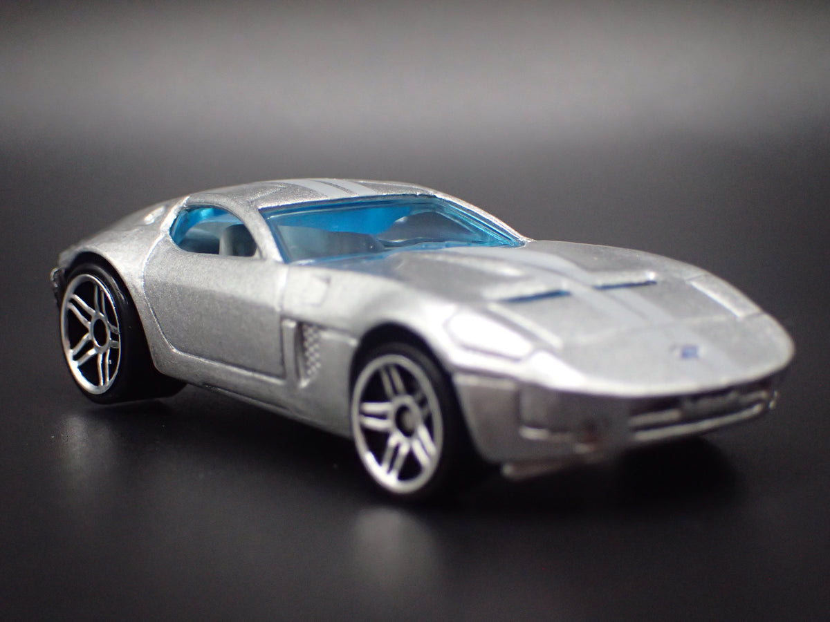 2005 05 FORD SHELBY GR1 CONCEPT SILVER 1:64 SCALE COLLECTIBLE DIECAST MODEL CAR