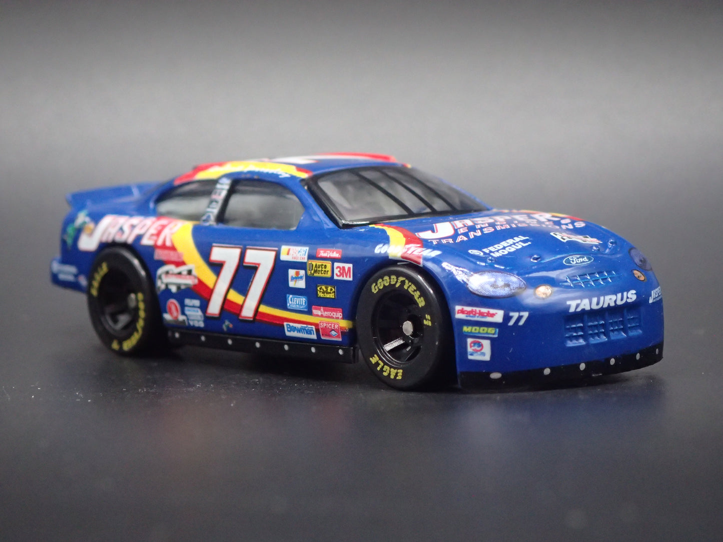 1999 99 FORD TAURUS 77 ROBERT PRESSLEY NASCAR 1/64 SCALE DIECAST MODEL CAR