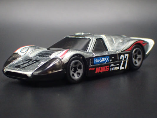 1967 67 FORD GT40 MK.IV SILVER 1:64 SCALE COLLECTIBLE DIORAMA DIECAST MODEL CAR-Burning Rubber Toy Company