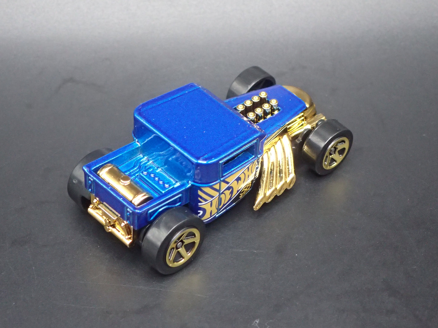 FORD CUSTOM BONE SHAKER HOT ROD BLUE 1:64 SCALE COLLECTIBLE DIECAST MODEL CAR