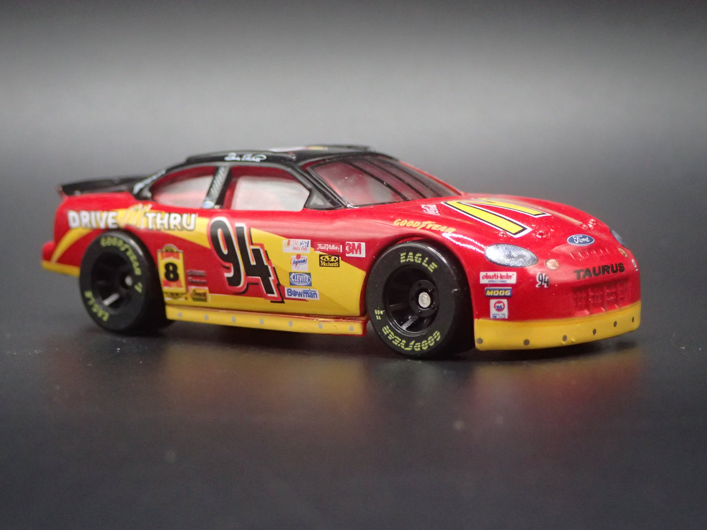 1999 99 FORD TAURUS 94 BILL ELLIOTT NASCAR 1/64 SCALE DIECAST MODEL CAR