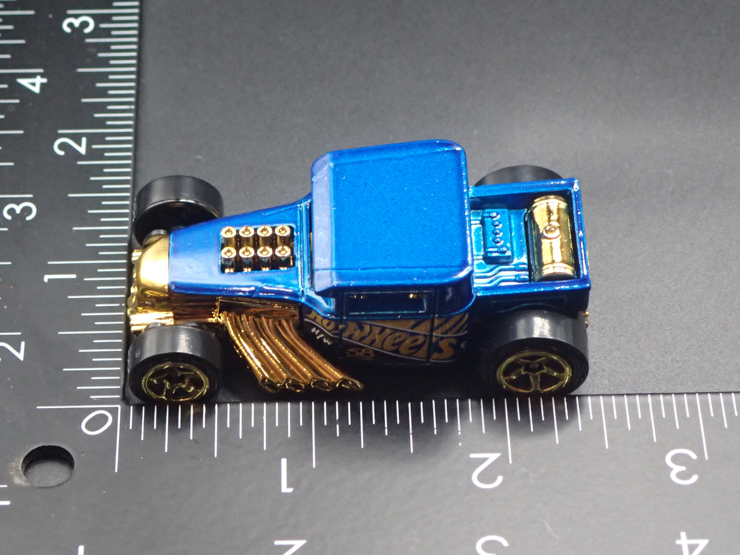 FORD CUSTOM BONE SHAKER HOT ROD BLUE 1:64 SCALE COLLECTIBLE DIECAST MODEL CAR