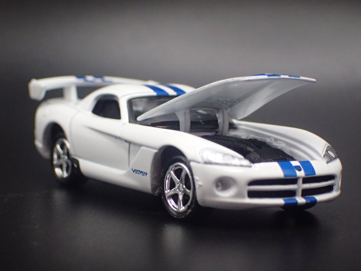 2008-2010 DODGE VIPER SRT10 WHITE 1/64 SCALE COLLECTIBLE DIORAMA DIECAST MODEL CAR