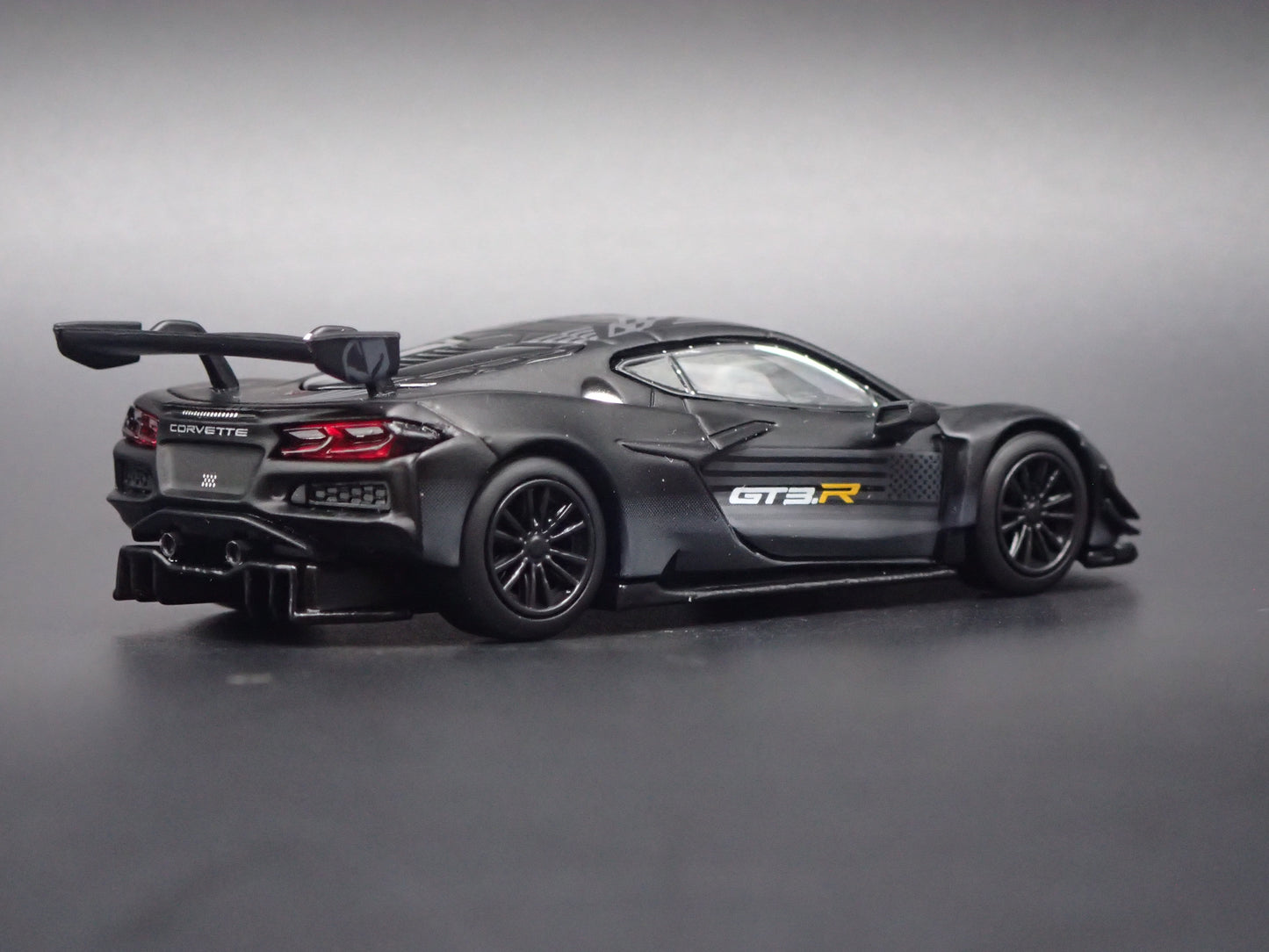CHEVY CHEVROLET CORVETTE Z06 GT3R BLACK 1:64 SCALE DIECAST MODEL CAR